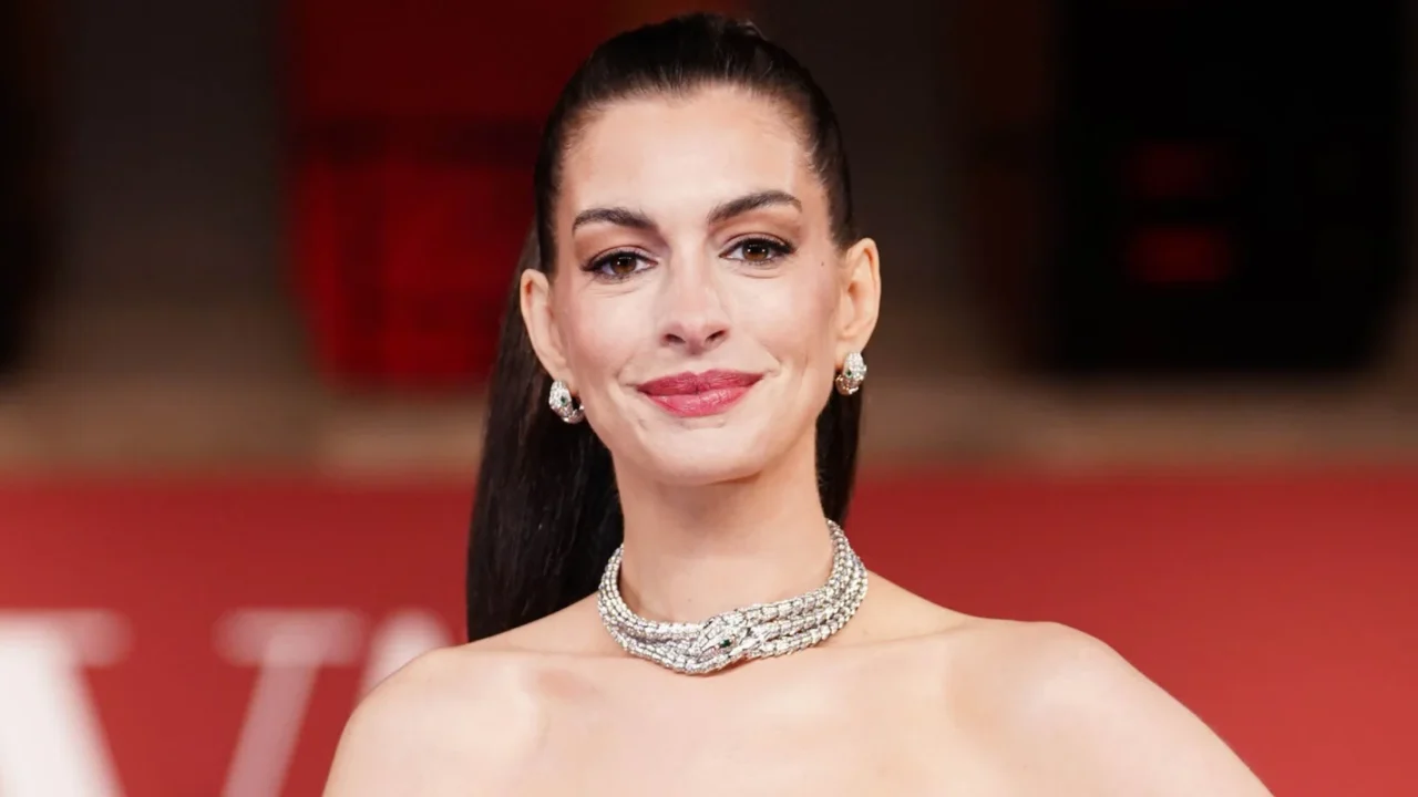Anne Hathaway's 'American Sniper' Replacement Officially Sets Release Date