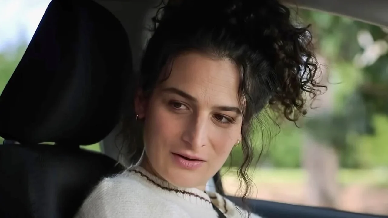 'Forgotten Island's Manny Jacinto and Jenny Slate Want Audiences To Remember Their Forgotten Rom-Com