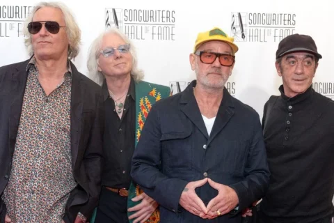 This Beautiful '90s Album Was Elevated By a Rock and Roll Legend